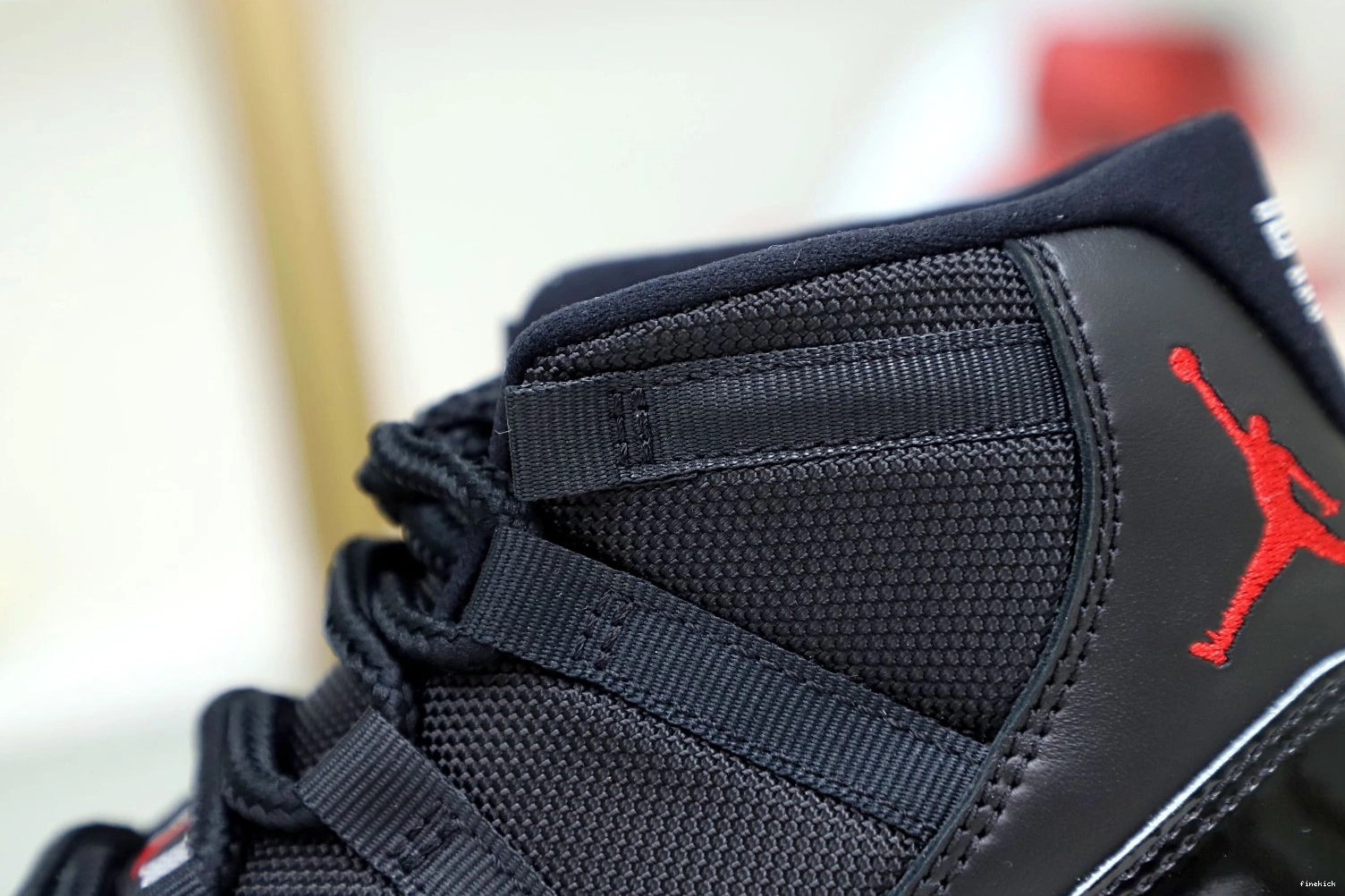 JORDAN 11 AIR 'BRED' 2019 RETRO 0927